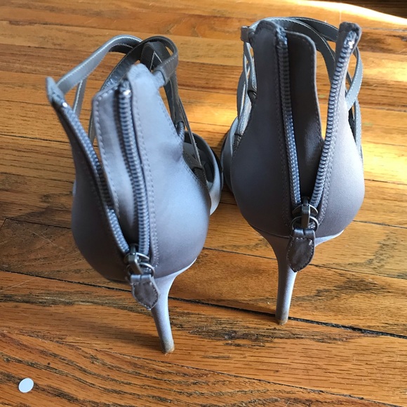 🦩 Truly by Zac Posen Heels 🦩 - Picture 2 of 4